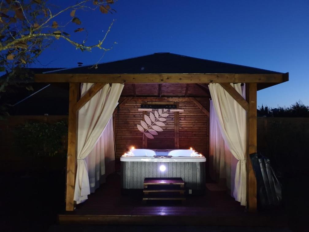La Chaumiere Bed and Breakfast Saint-Martin-Saint-Firmin Εξωτερικό φωτογραφία